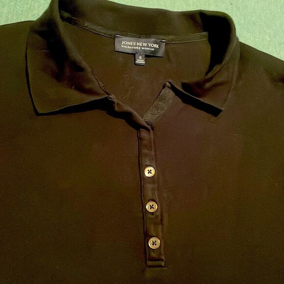 1X Jones New York Signature Woman black long sleeve with gold buttons collar top - Picture 2 of 8